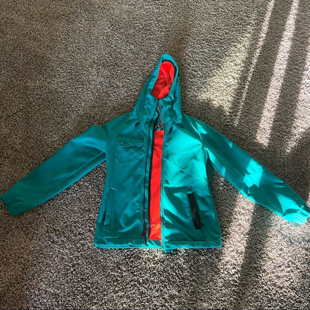 VOLCOM waterproof snowboarding or rain jacket